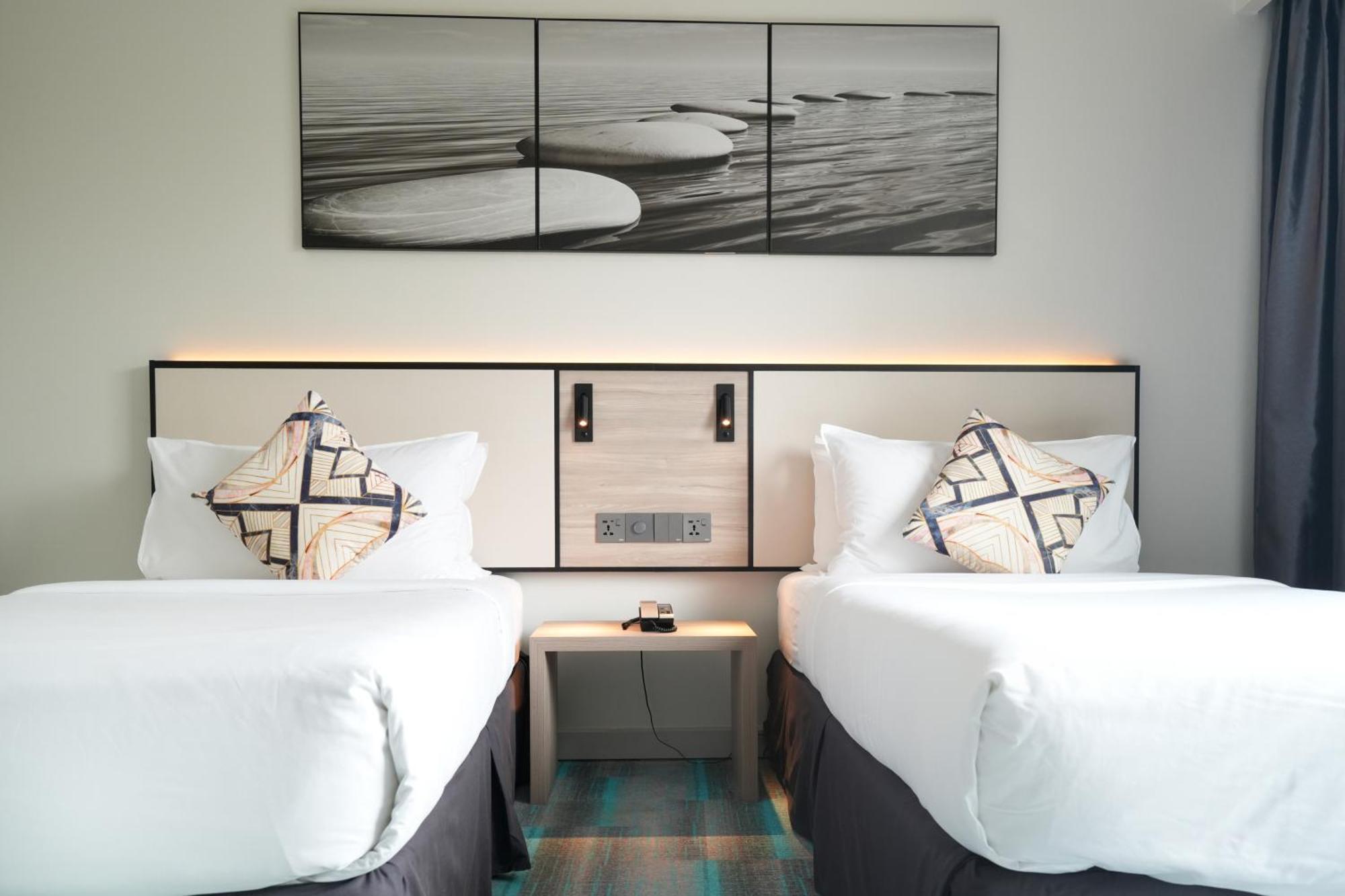 Thistle Johor Bahru Exterior foto Deluxe Room